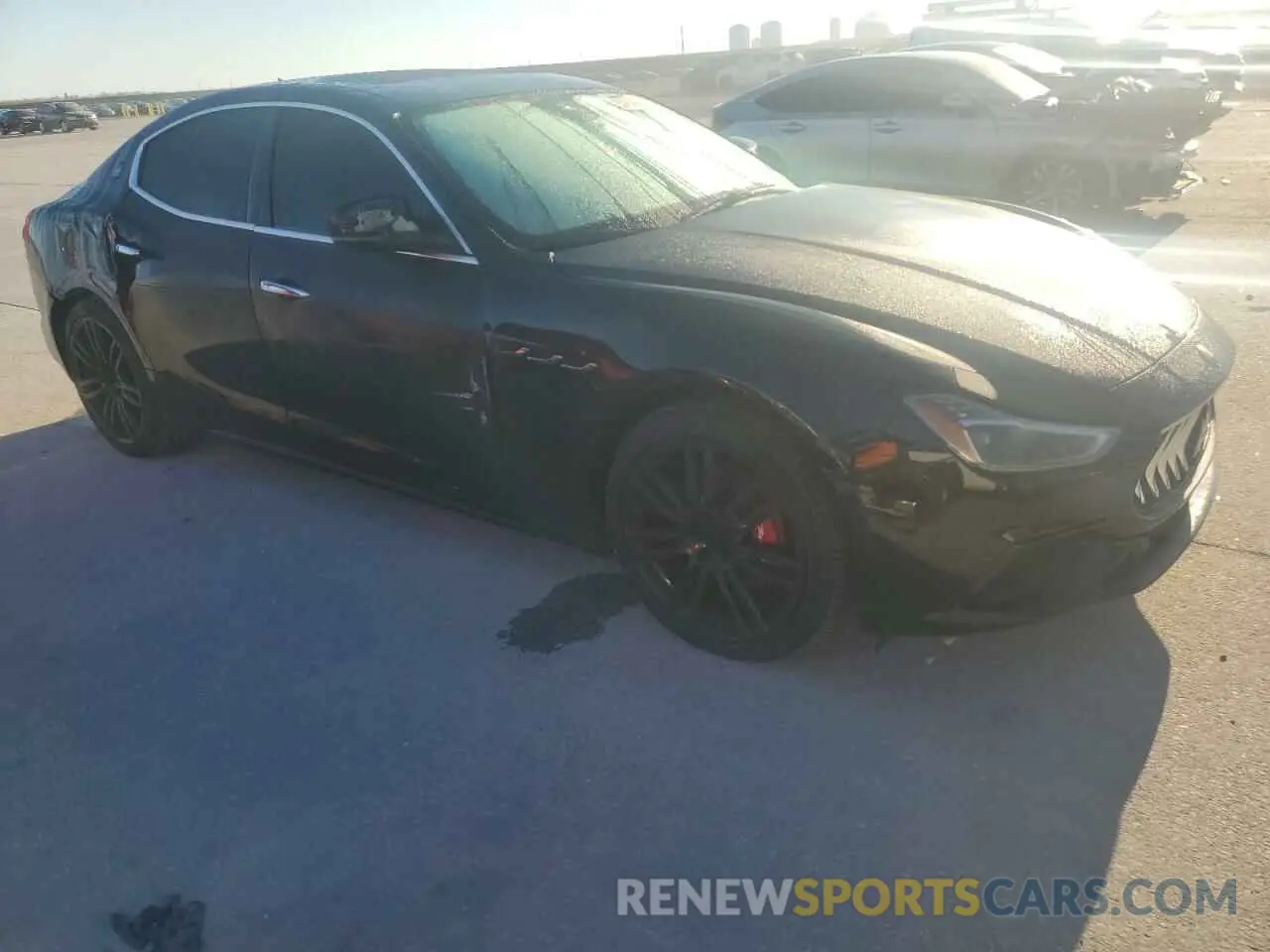 4 Photograph of a damaged car ZAM57XSS4K1311304 MASERATI ALL MODELS 2019