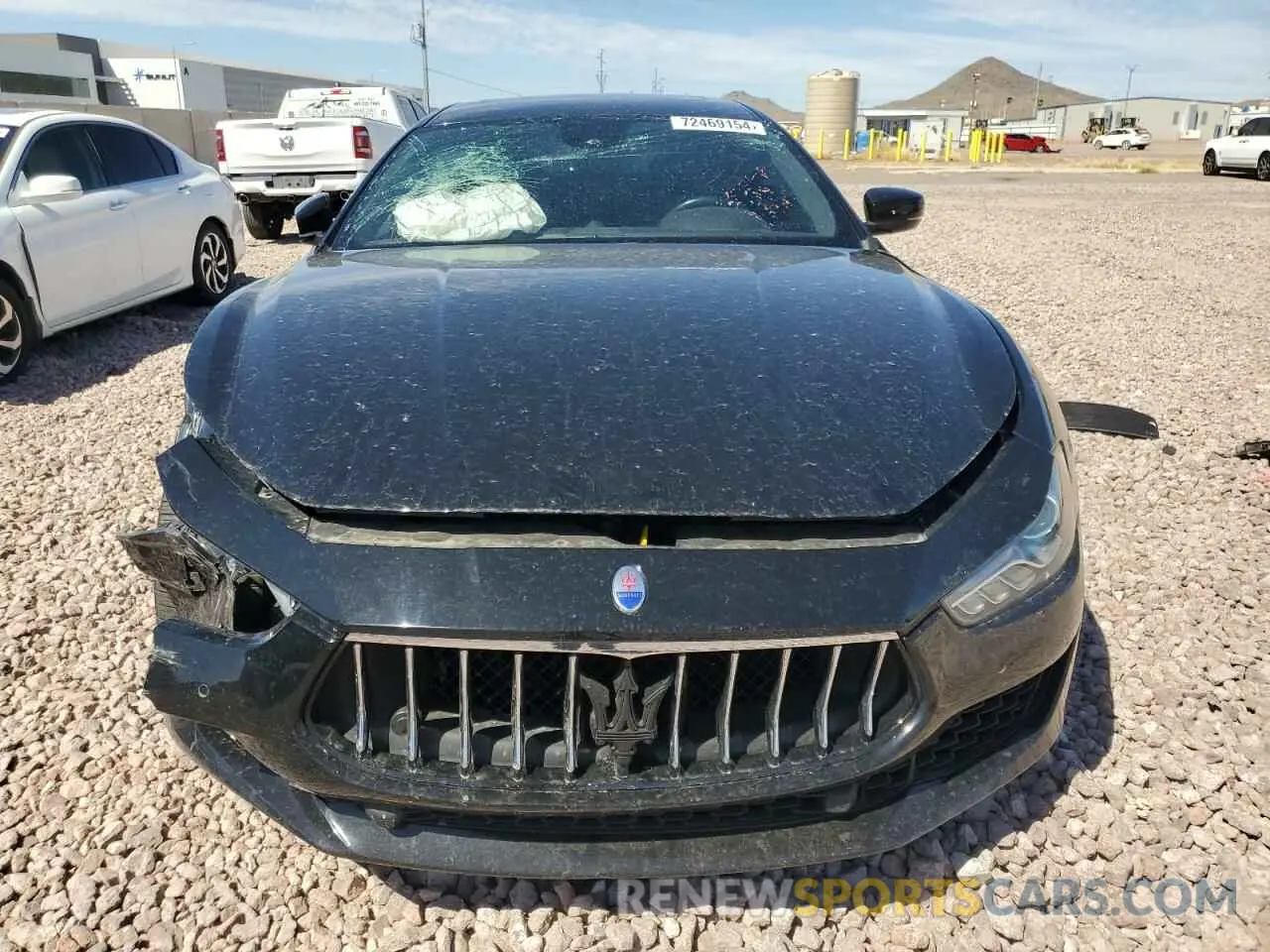 5 Photograph of a damaged car ZAM57YSA3K1311145 MASERATI ALL MODELS 2019