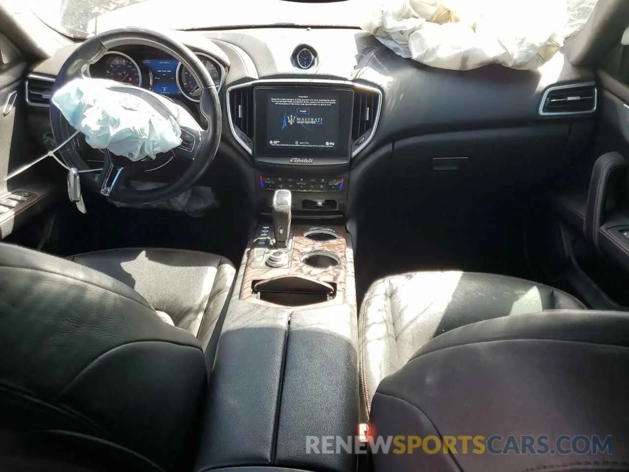8 Photograph of a damaged car ZAM57YSA3K1311145 MASERATI ALL MODELS 2019