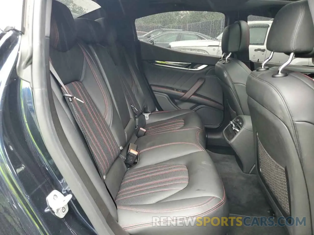 10 Photograph of a damaged car ZAM57YSA5K1315147 MASERATI ALL MODELS 2019