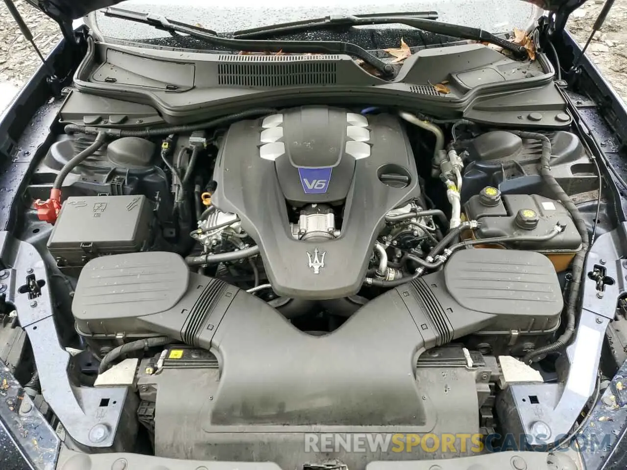 11 Photograph of a damaged car ZAM57YSA5K1315147 MASERATI ALL MODELS 2019