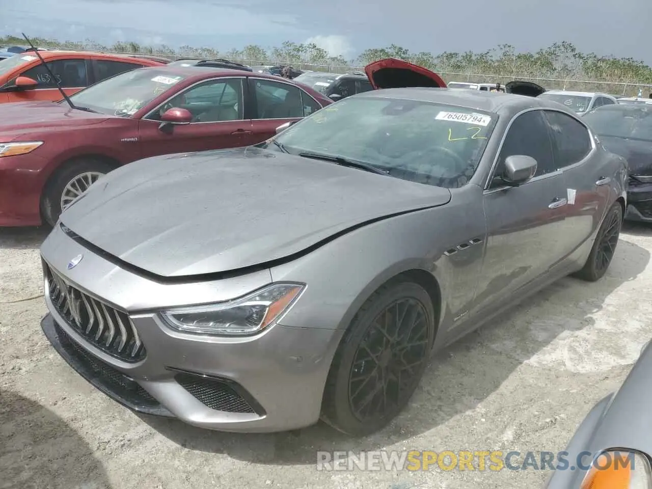 1 Photograph of a damaged car ZAM57YSSXK1338528 MASERATI ALL MODELS 2019