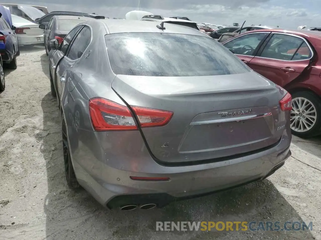 6 Photograph of a damaged car ZAM57YSSXK1338528 MASERATI ALL MODELS 2019