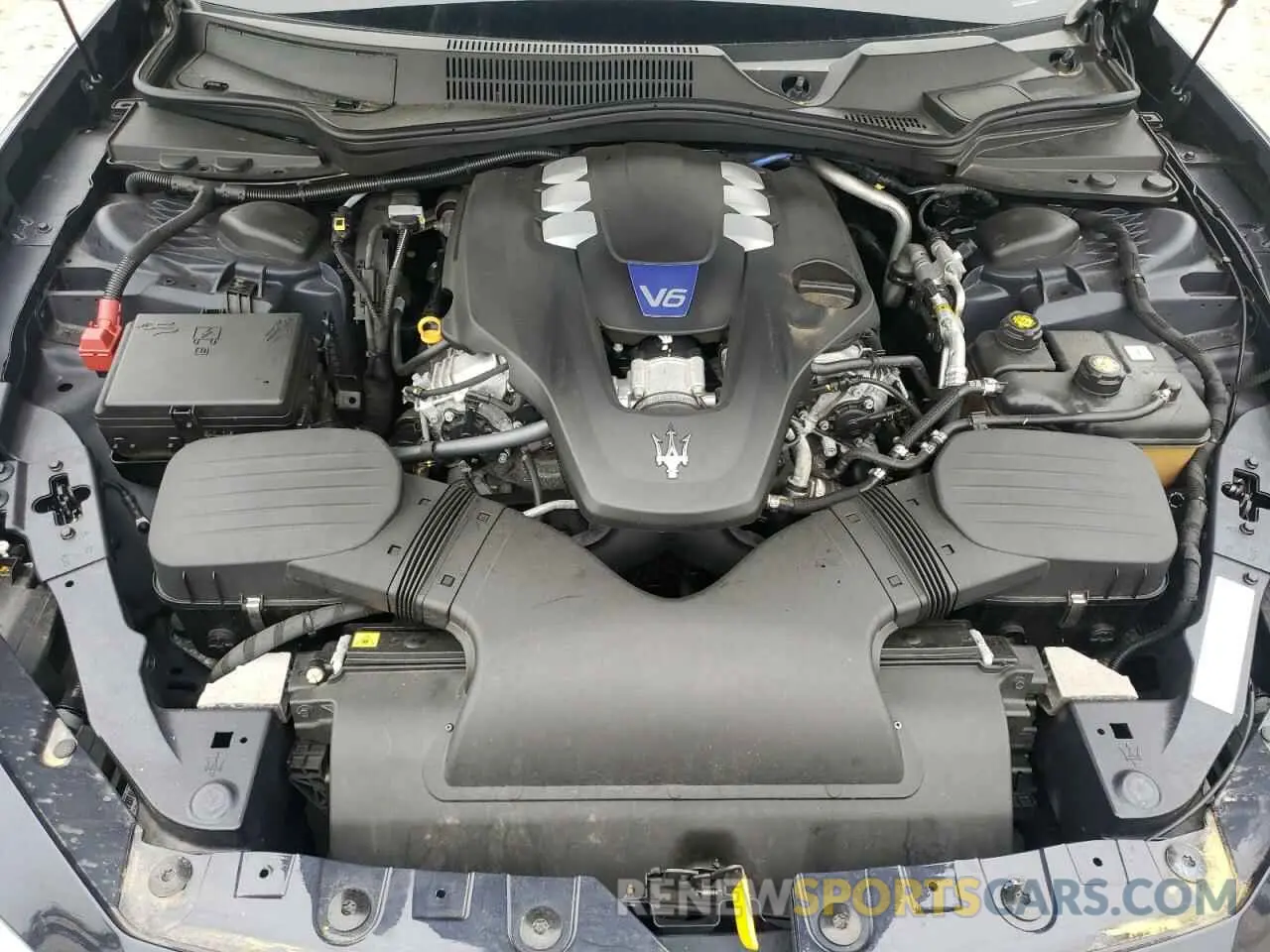 11 Photograph of a damaged car ZAM57YTA0K1335806 MASERATI ALL MODELS 2019