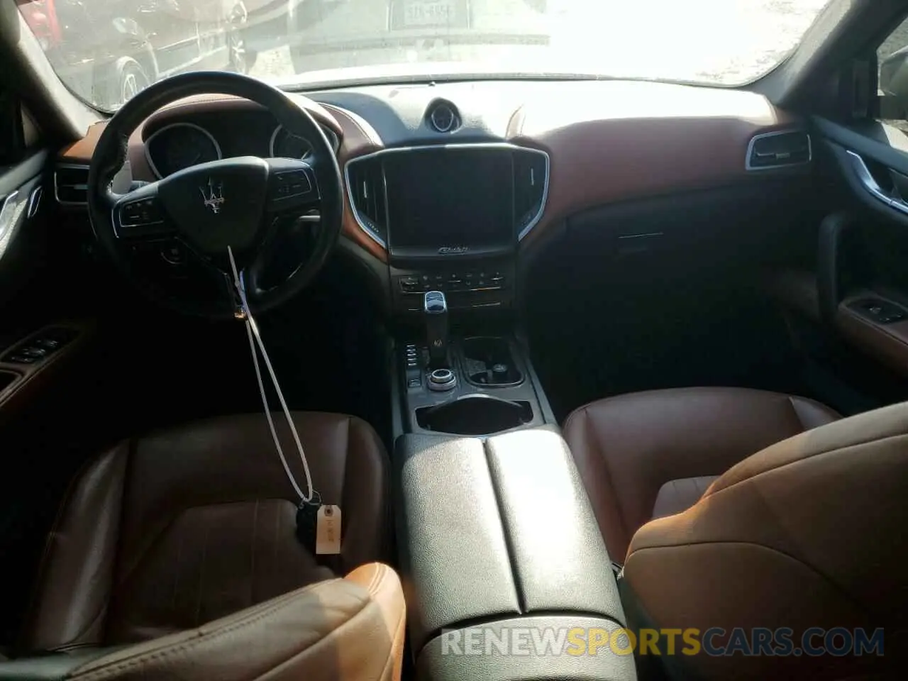 8 Photograph of a damaged car ZAM57YTA7K1330439 MASERATI ALL MODELS 2019