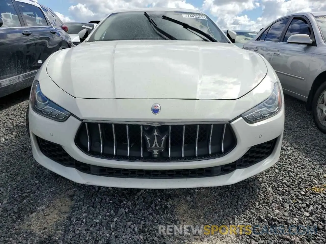 5 Photograph of a damaged car ZAM57YTAXK1338440 MASERATI ALL MODELS 2019
