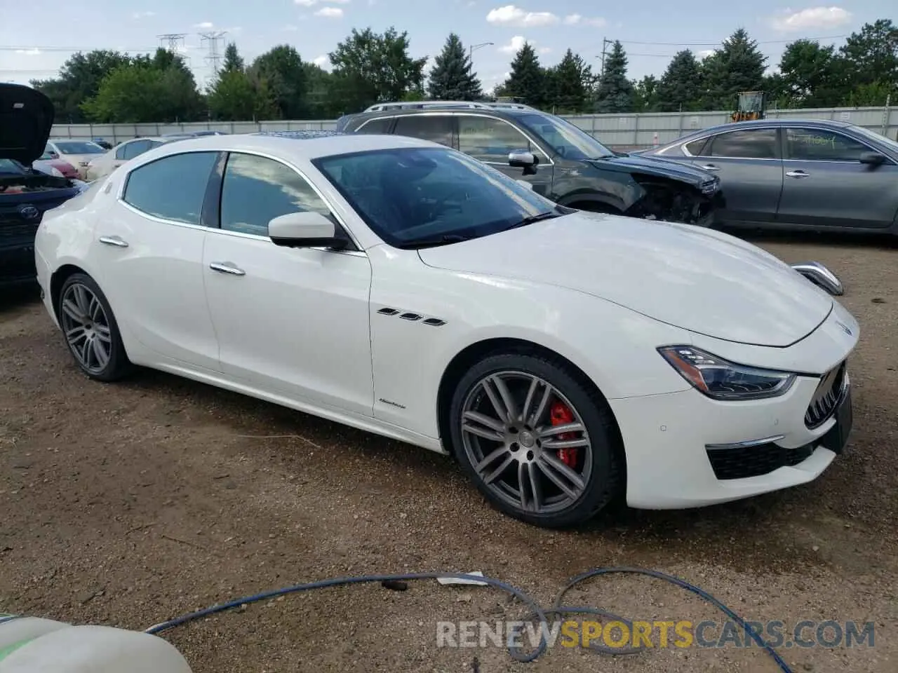 4 Photograph of a damaged car ZAM57YTL4K1312711 MASERATI ALL MODELS 2019