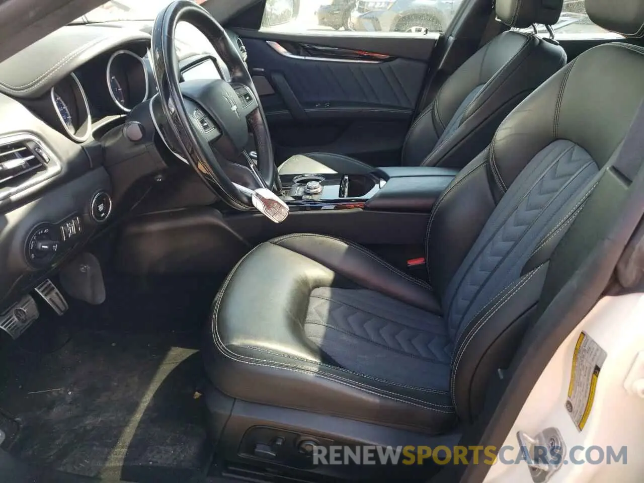 7 Photograph of a damaged car ZAM57YTL4K1312711 MASERATI ALL MODELS 2019