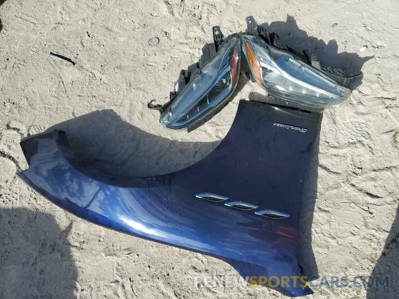 12 Photograph of a damaged car ZAM57YTLXK1314852 MASERATI ALL MODELS 2019