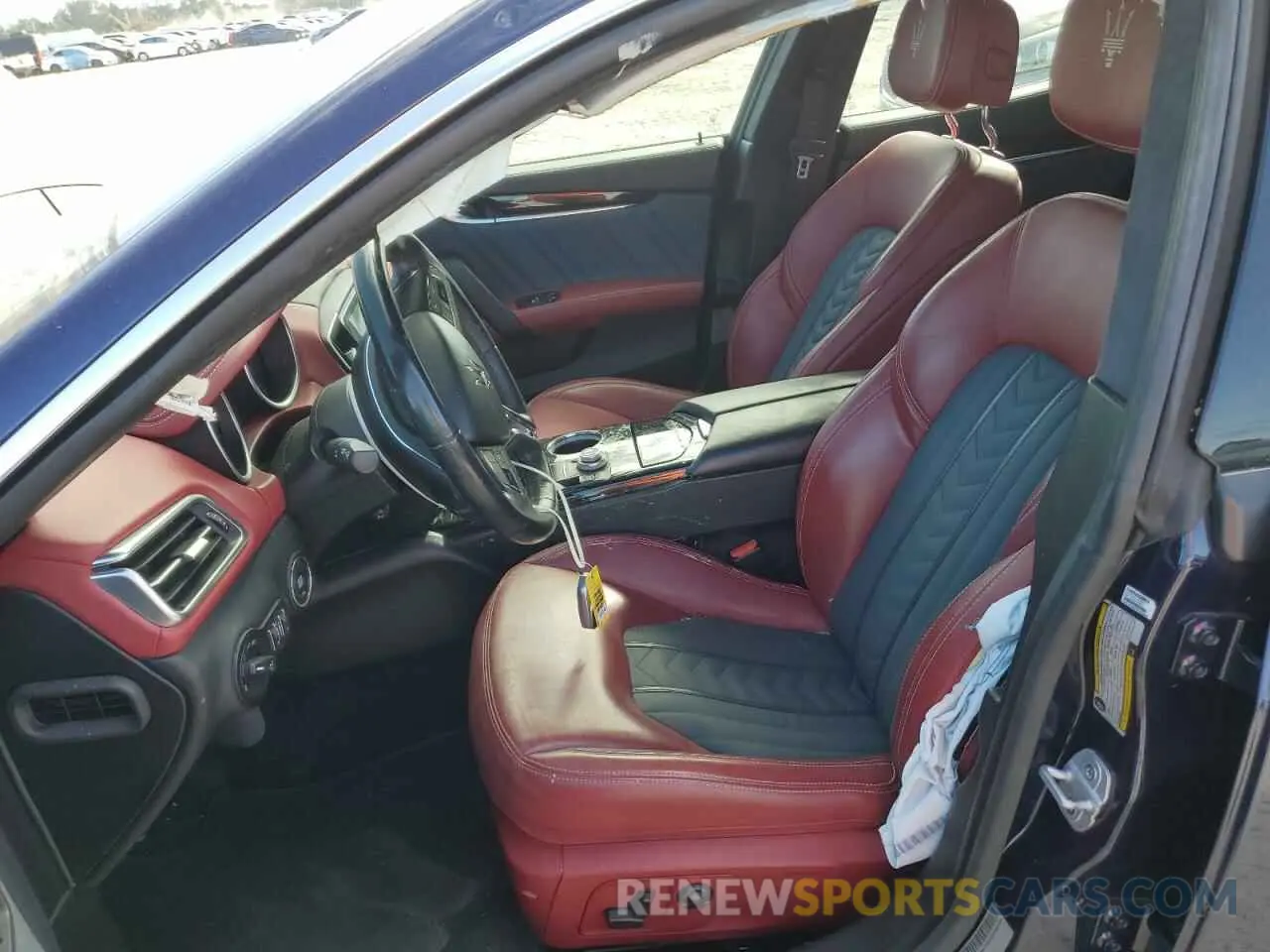 7 Photograph of a damaged car ZAM57YTLXK1314852 MASERATI ALL MODELS 2019