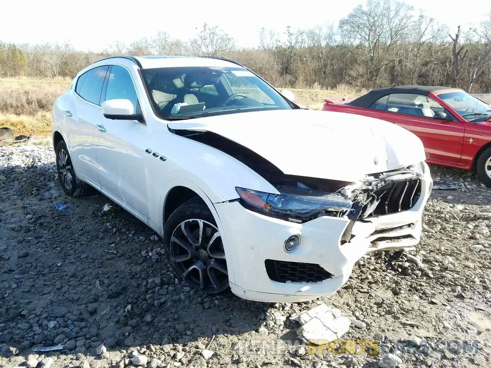 1 Photograph of a damaged car ZN661XUA0KX328238 MASERATI ALL MODELS 2019