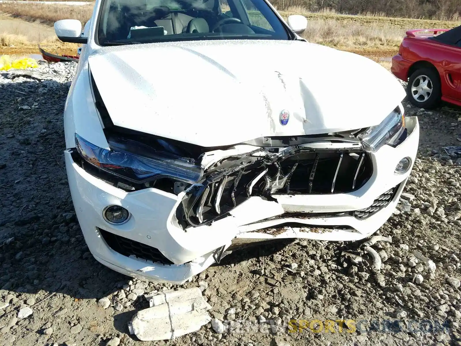 9 Photograph of a damaged car ZN661XUA0KX328238 MASERATI ALL MODELS 2019