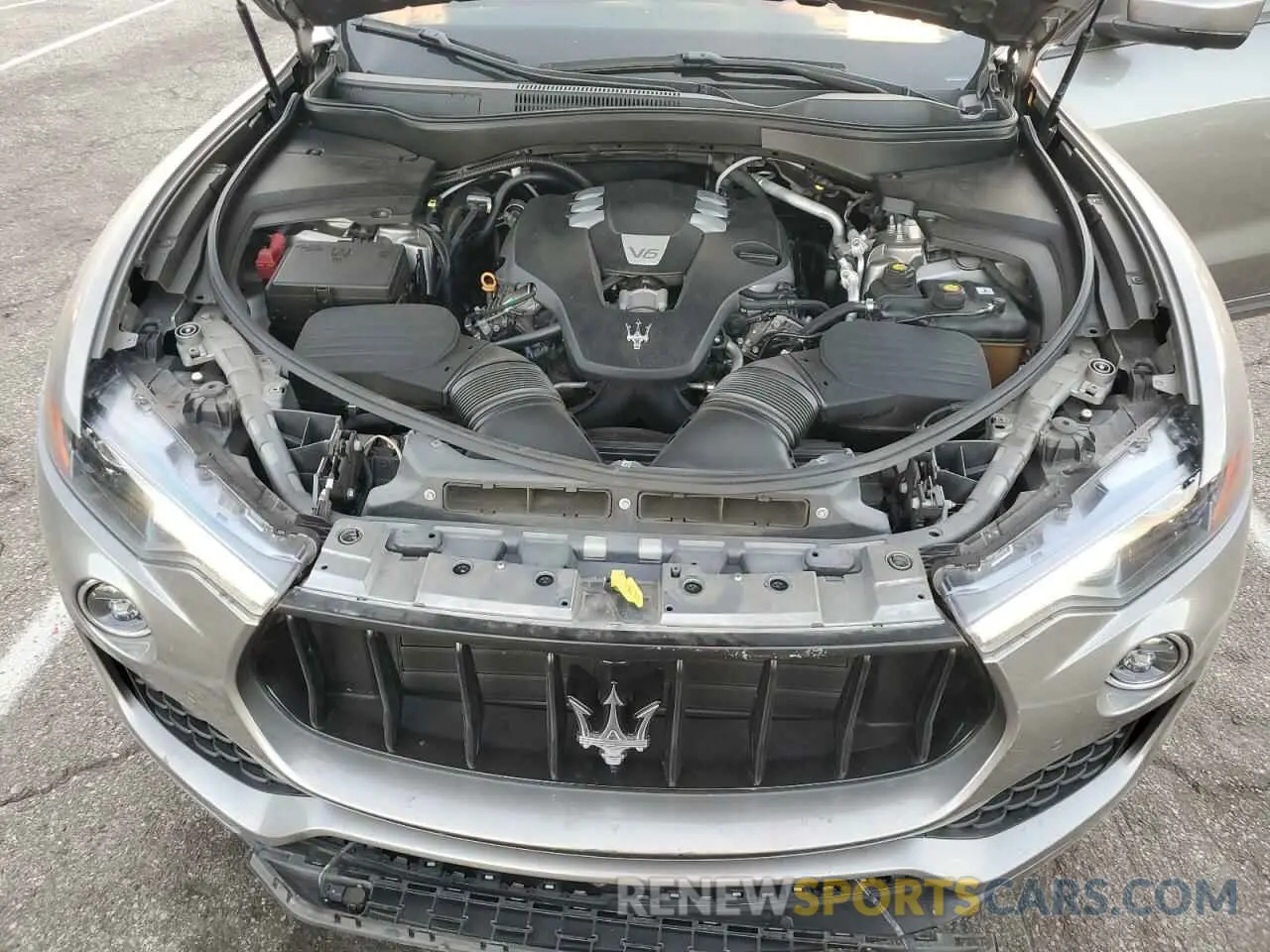 12 Photograph of a damaged car ZN661XUA3KX322627 MASERATI ALL MODELS 2019