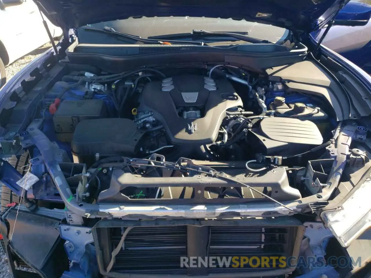 12 Photograph of a damaged car ZN661XUA3KX338973 MASERATI ALL MODELS 2019