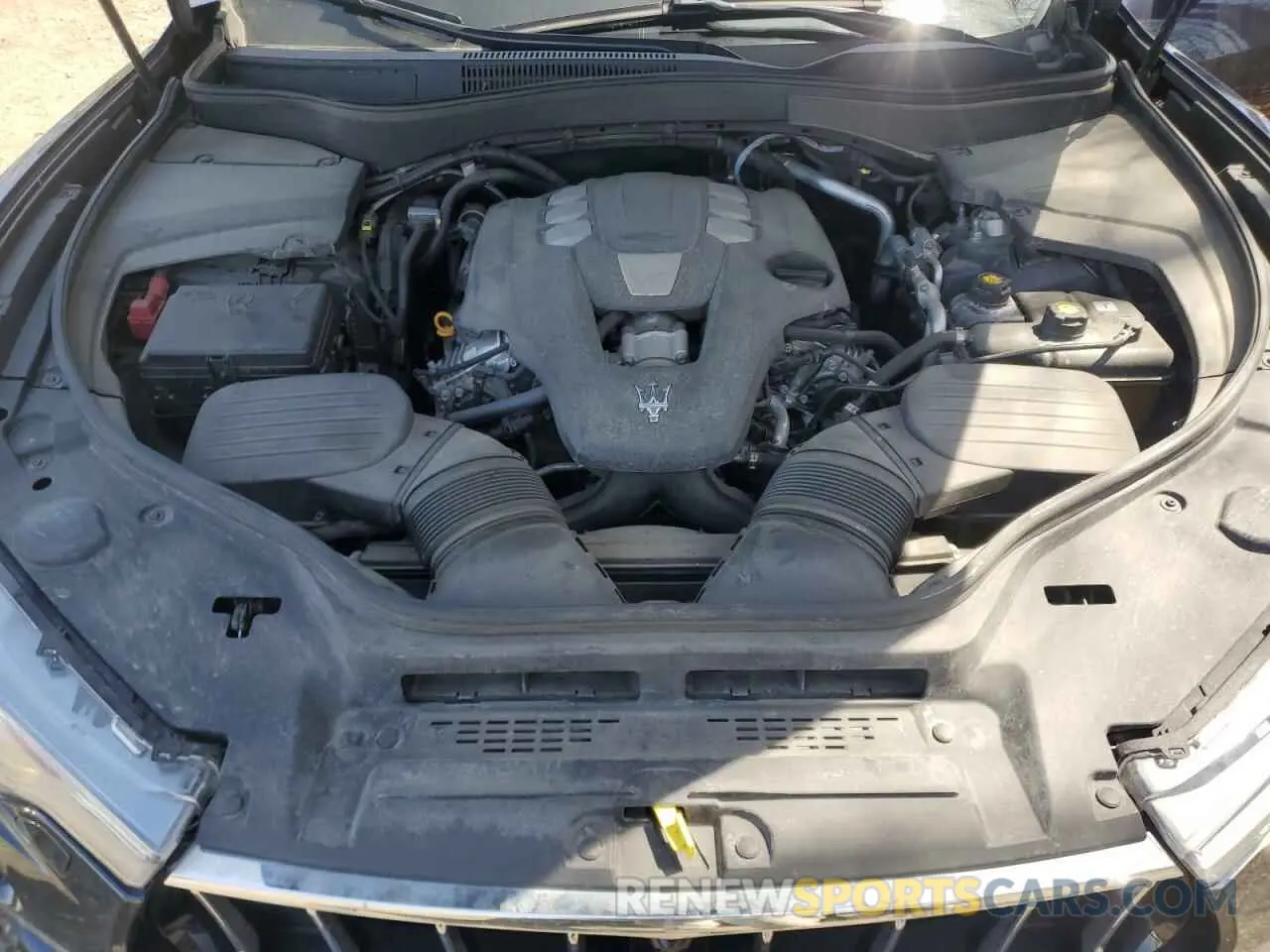 12 Photograph of a damaged car ZN661XUL3KX316909 MASERATI ALL MODELS 2019