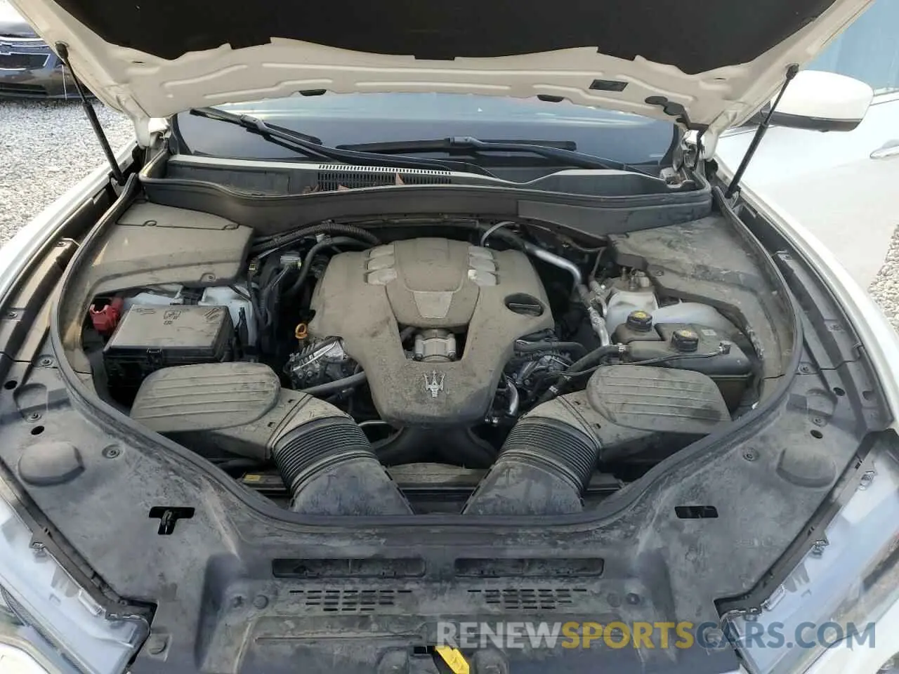 12 Photograph of a damaged car ZN661XUL3KX332835 MASERATI ALL MODELS 2019