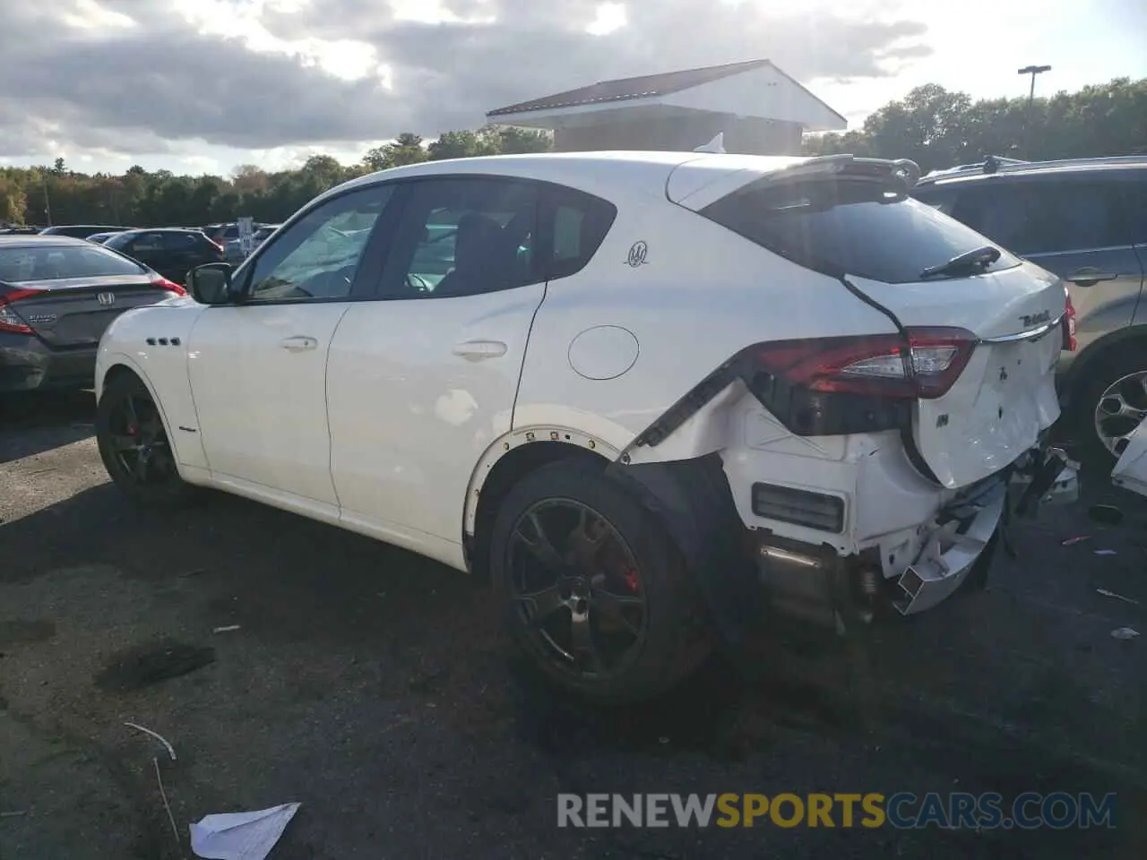 2 Photograph of a damaged car ZN661XUS9KX328117 MASERATI ALL MODELS 2019