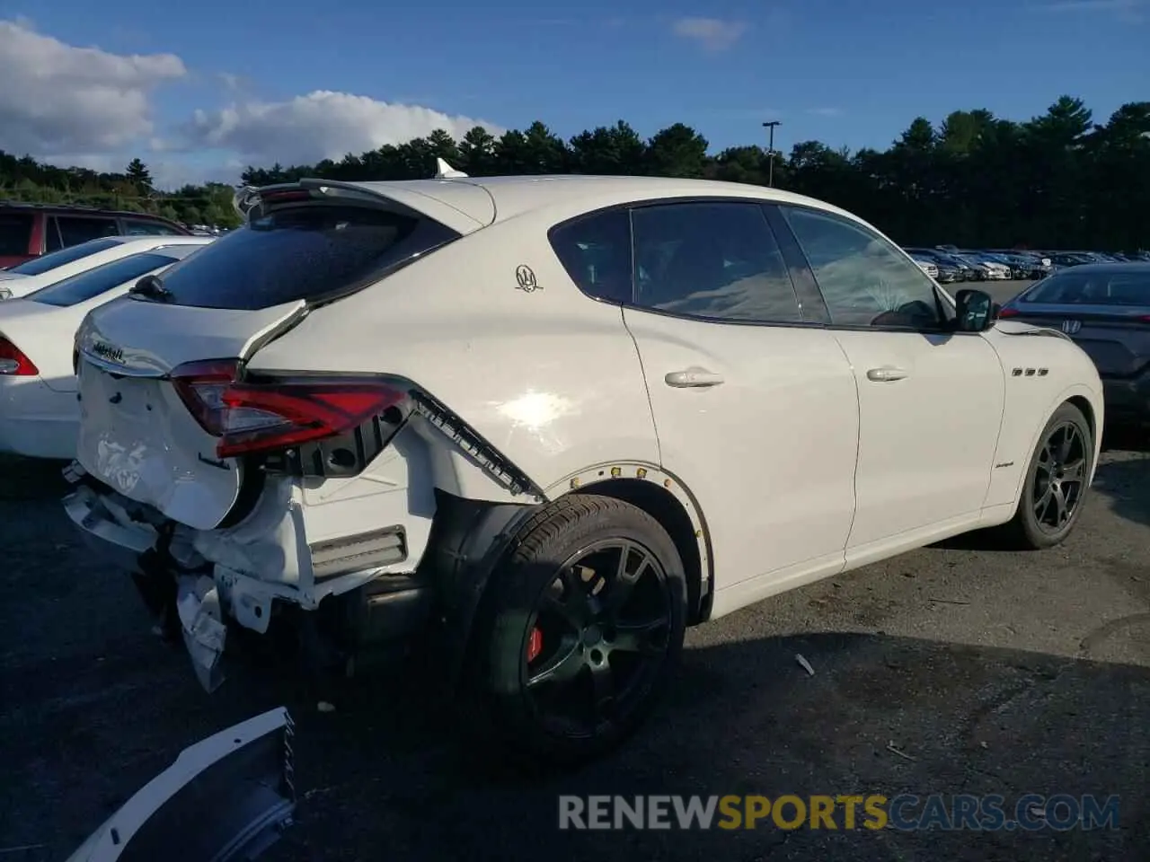 3 Photograph of a damaged car ZN661XUS9KX328117 MASERATI ALL MODELS 2019