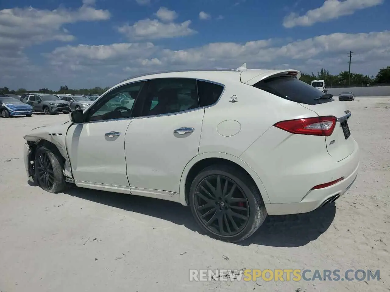 2 Photograph of a damaged car ZN661YUL7KX310553 MASERATI ALL MODELS 2019