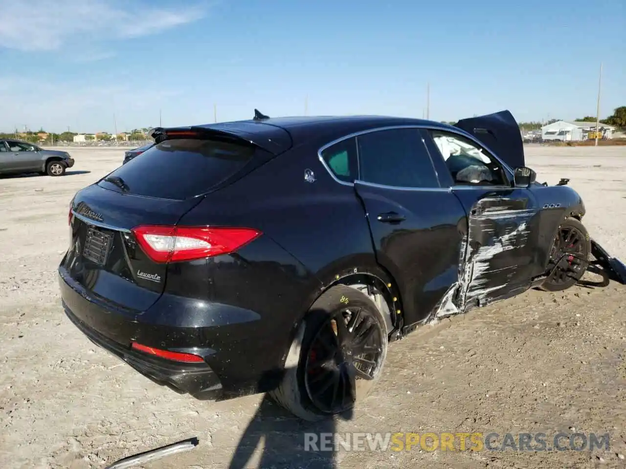 4 Photograph of a damaged car ZN661ZUA5KX323113 MASERATI ALL MODELS 2019