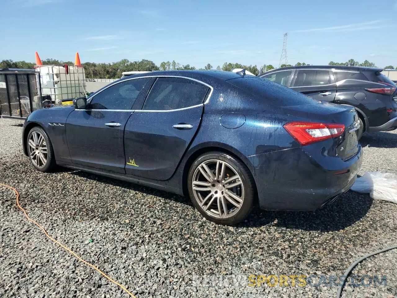 2 Photograph of a damaged car ZAM57YSAXL1349232 MASERATI ALL MODELS 2020