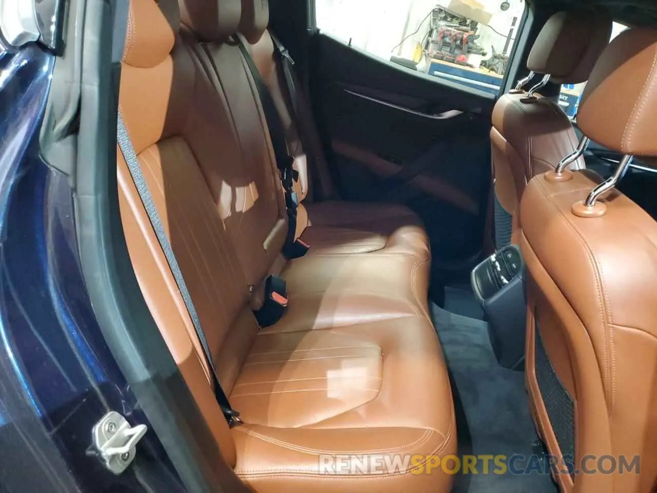 11 Photograph of a damaged car ZAM57YTA2L1351863 MASERATI ALL MODELS 2020