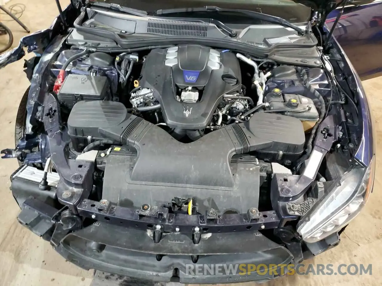 13 Photograph of a damaged car ZAM57YTA2L1351863 MASERATI ALL MODELS 2020