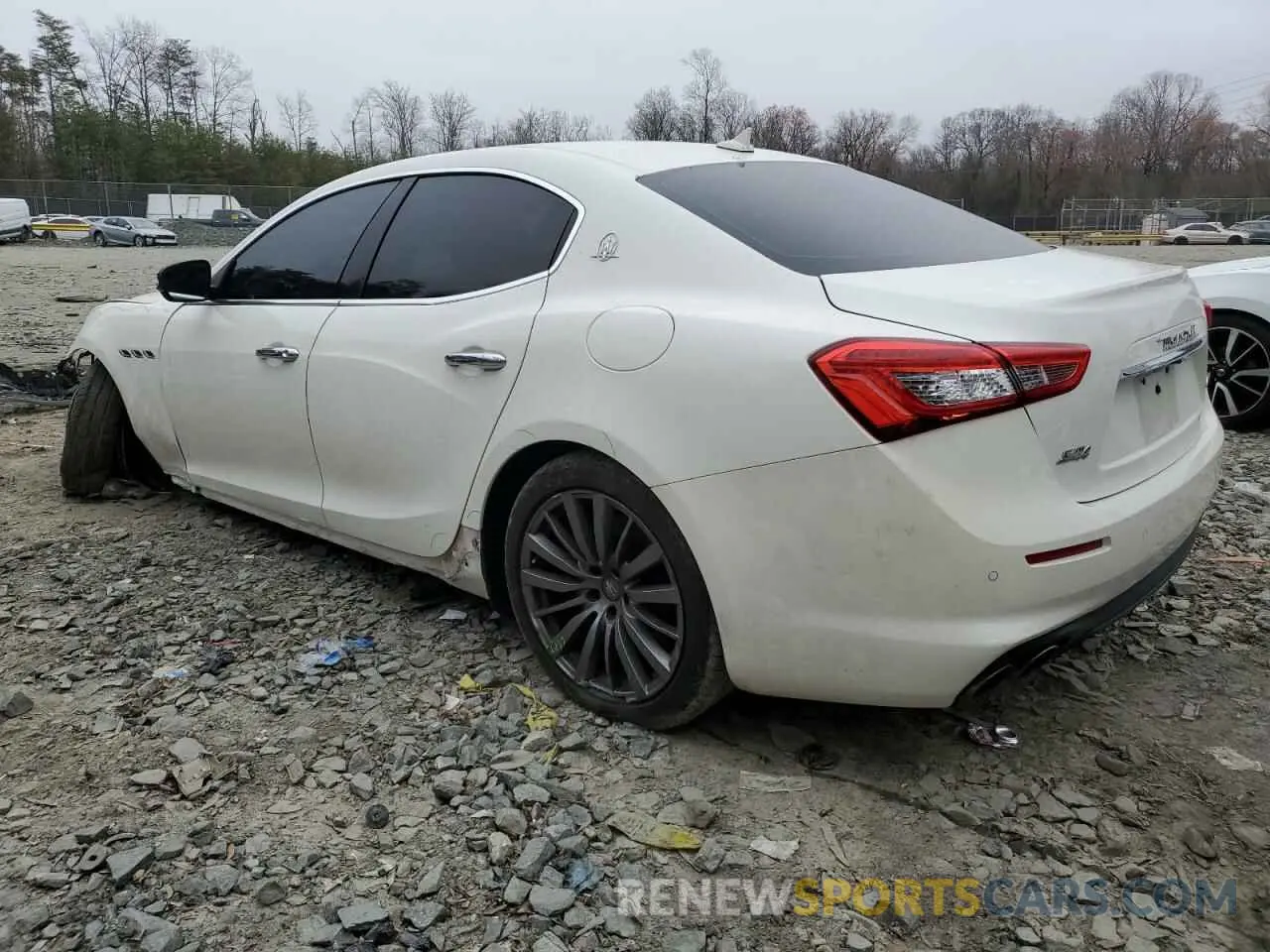 2 Photograph of a damaged car ZAM57YTA5L1344311 MASERATI ALL MODELS 2020