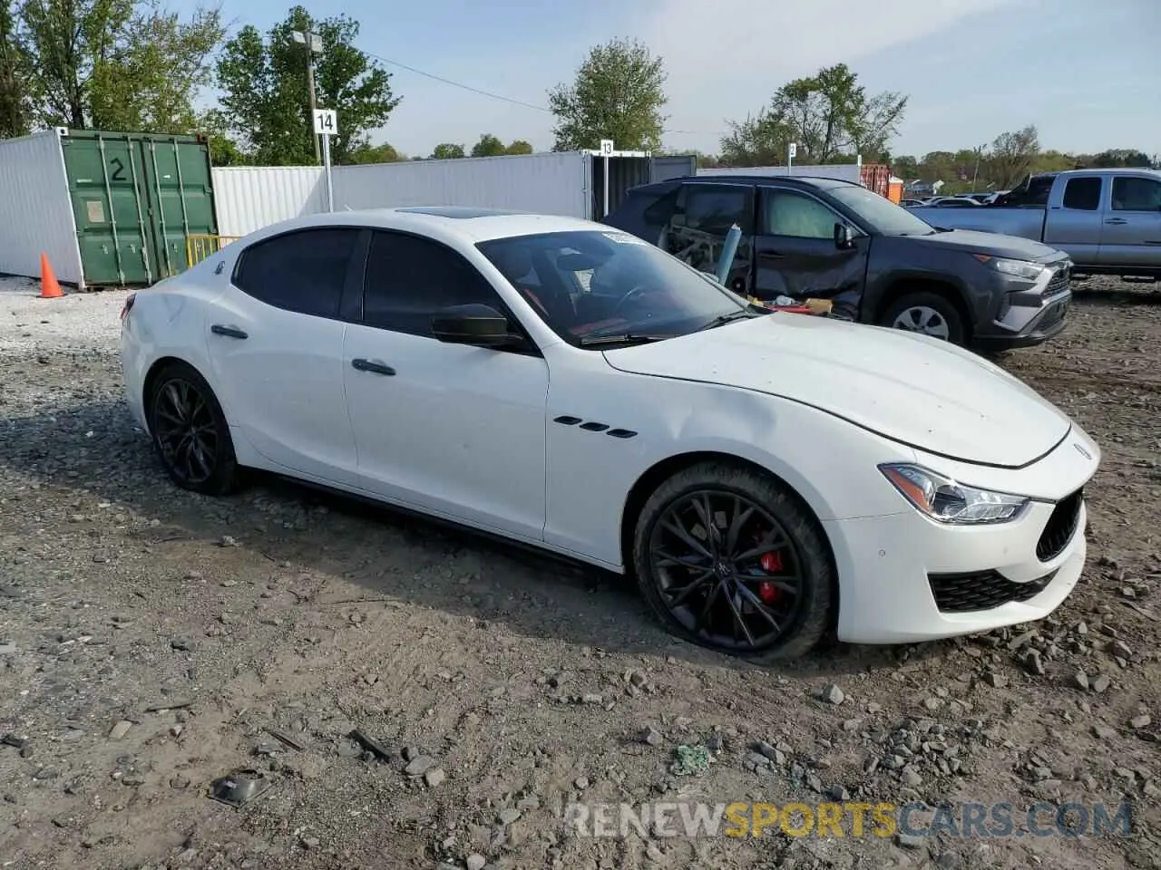 4 Photograph of a damaged car ZAM57YTA9L1354338 MASERATI ALL MODELS 2020