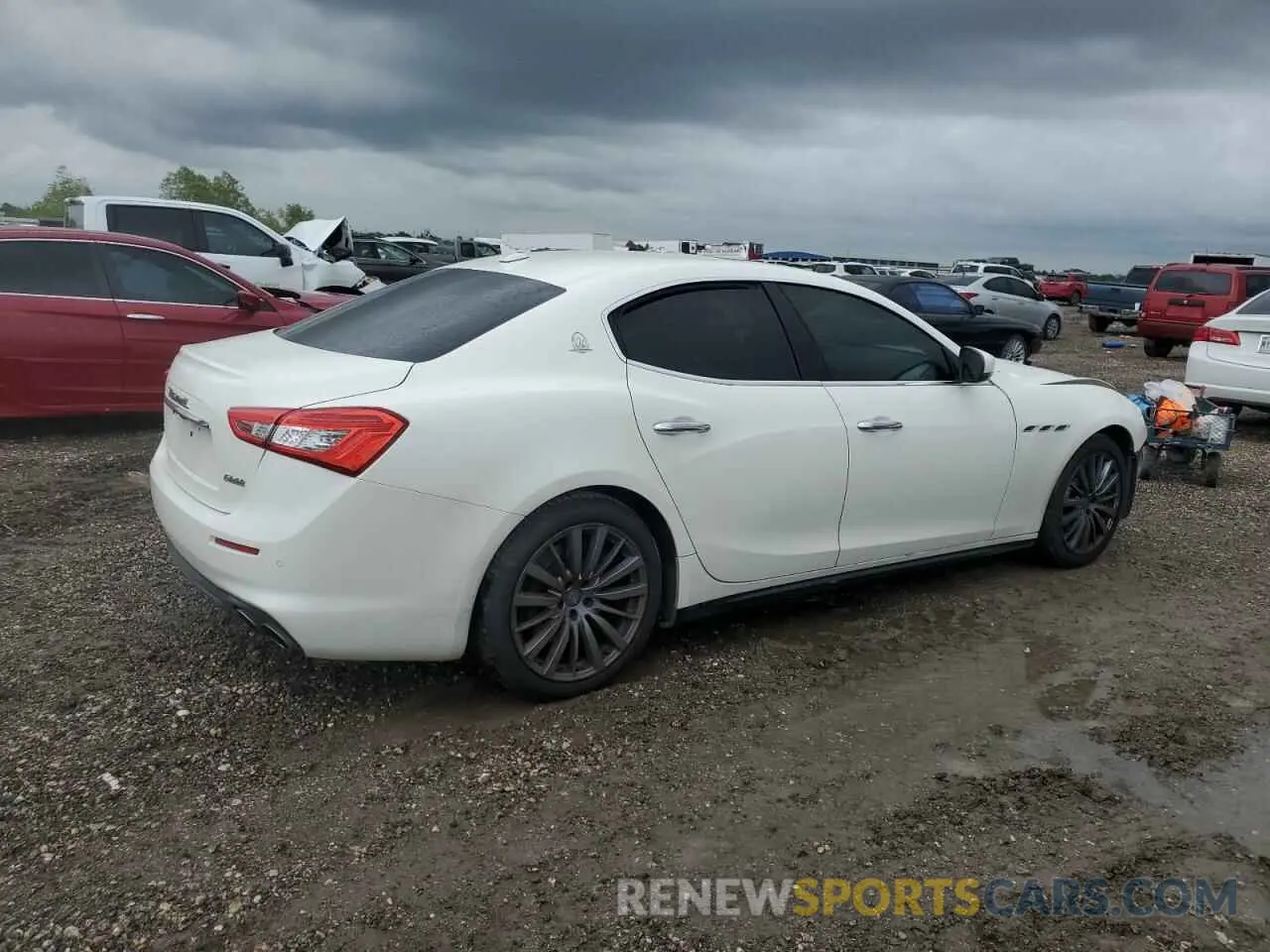 3 Photograph of a damaged car ZAM57YTAXL1345101 MASERATI ALL MODELS 2020