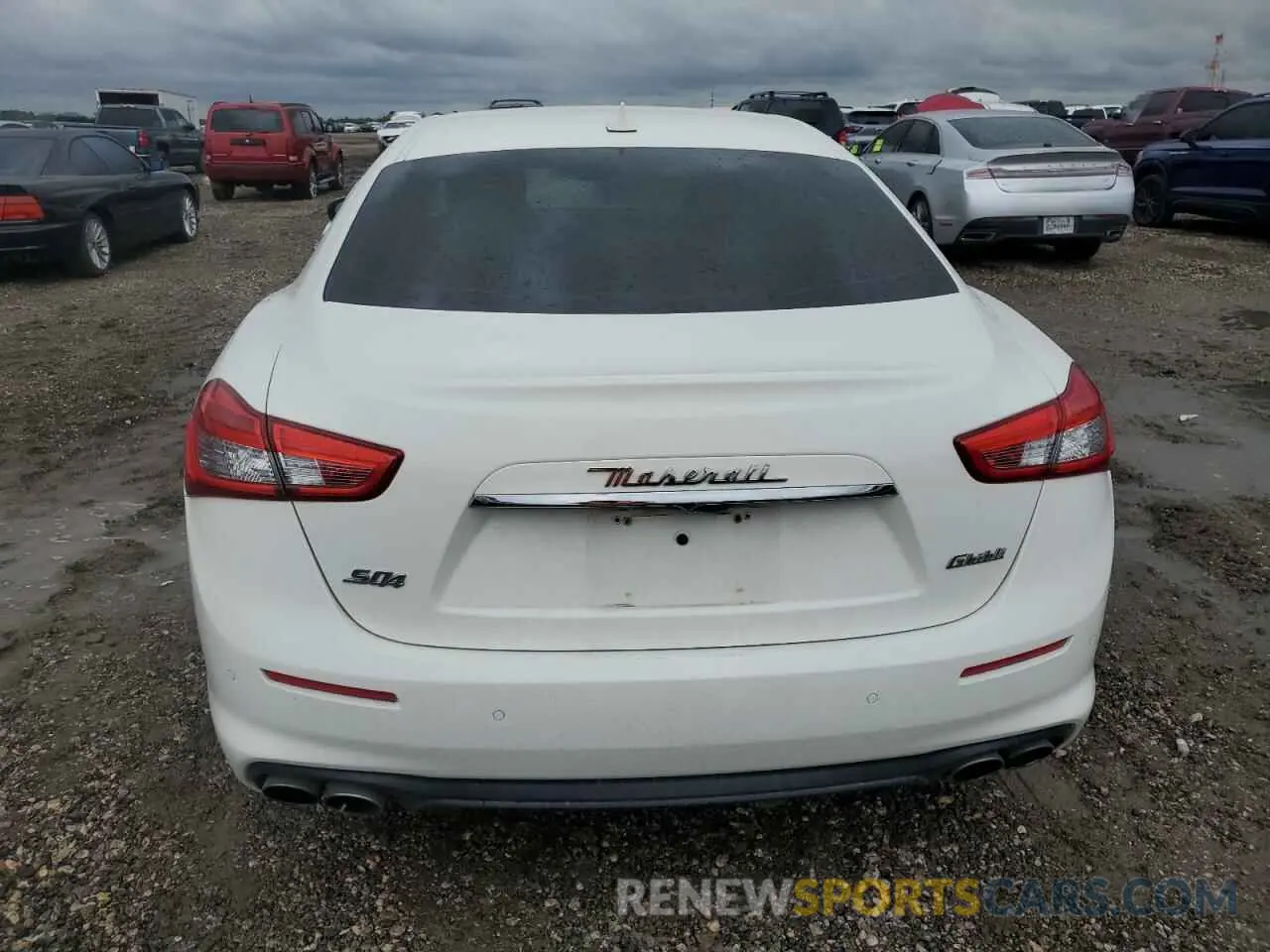 6 Photograph of a damaged car ZAM57YTAXL1345101 MASERATI ALL MODELS 2020