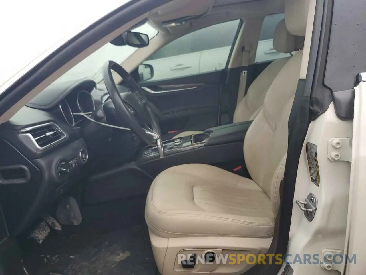 7 Photograph of a damaged car ZAM57YTAXL1345101 MASERATI ALL MODELS 2020