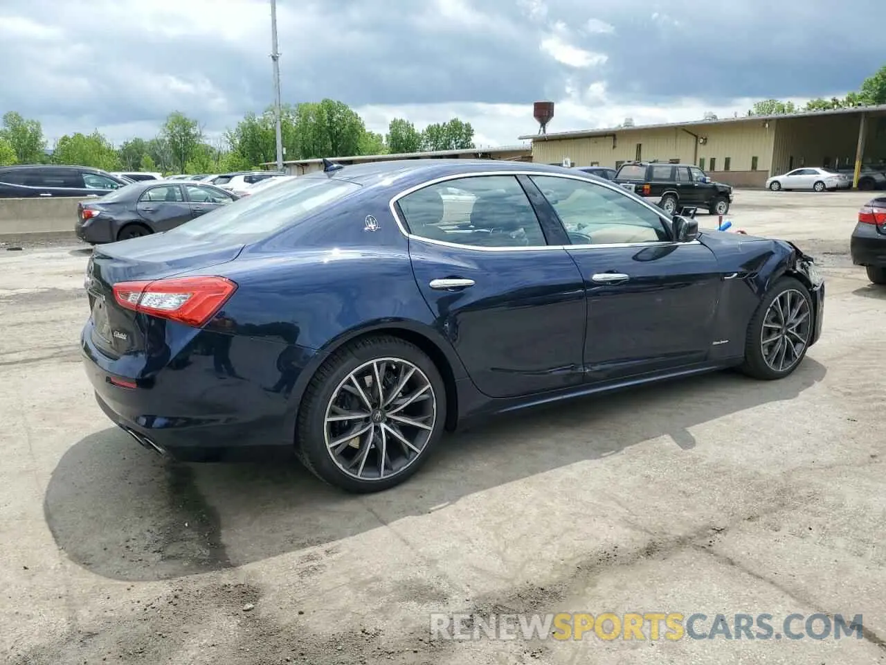 3 Photograph of a damaged car ZAM57YTL0L1351815 MASERATI ALL MODELS 2020