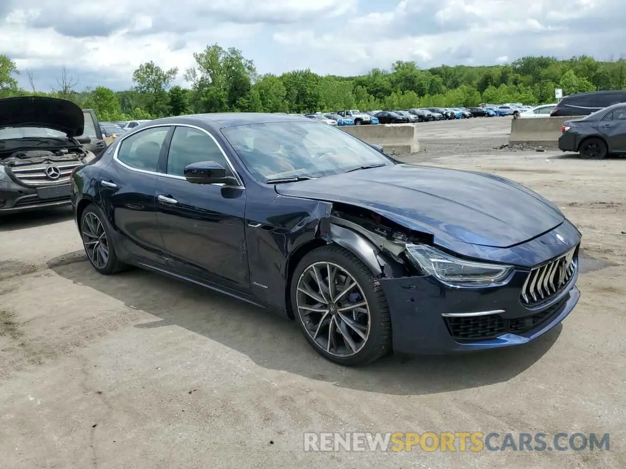 4 Photograph of a damaged car ZAM57YTL0L1351815 MASERATI ALL MODELS 2020