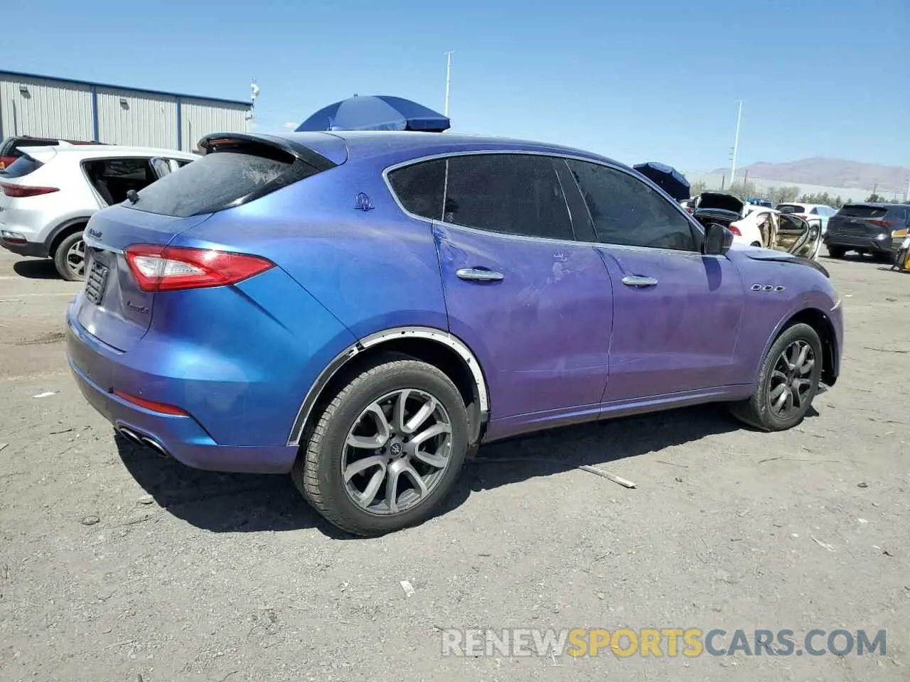 3 Photograph of a damaged car ZN661YUA5LX344751 MASERATI ALL MODELS 2020