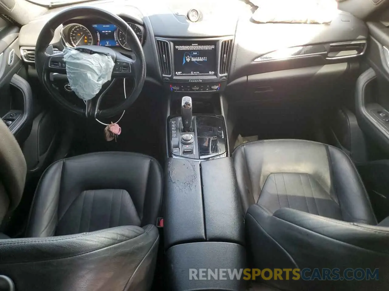 8 Photograph of a damaged car ZN661YUA5LX344751 MASERATI ALL MODELS 2020