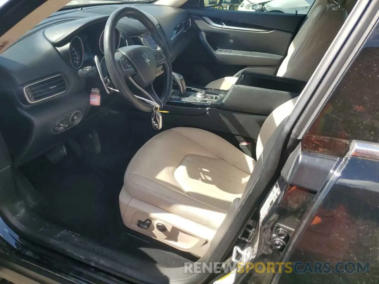 7 Photograph of a damaged car ZN661YUA5LX344930 MASERATI ALL MODELS 2020