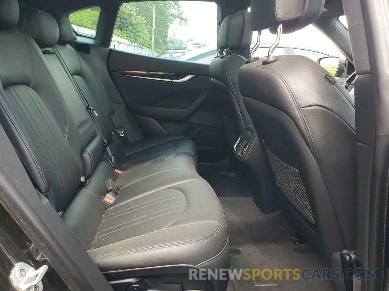 11 Photograph of a damaged car ZN661YUA6LX344645 MASERATI ALL MODELS 2020