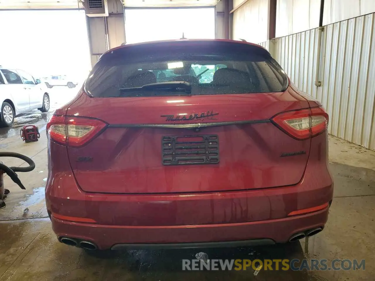 6 Photograph of a damaged car ZN661YUL8LX343823 MASERATI ALL MODELS 2020