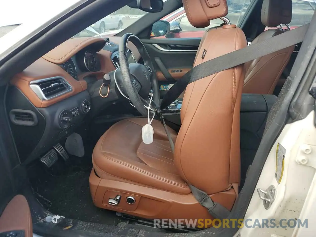 7 Photograph of a damaged car ZAM57YSA6M1378227 MASERATI ALL MODELS 2021