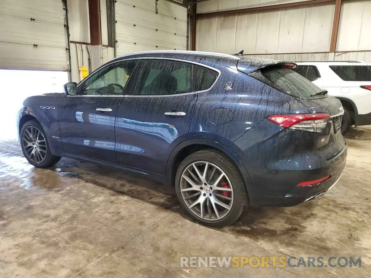 2 Photograph of a damaged car ZN661XUL9MX363784 MASERATI ALL MODELS 2021