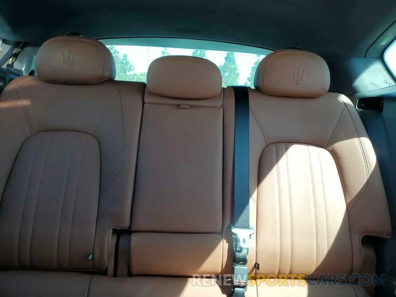 10 Photograph of a damaged car ZN661XUA0PX419680 MASERATI ALL MODELS 2023