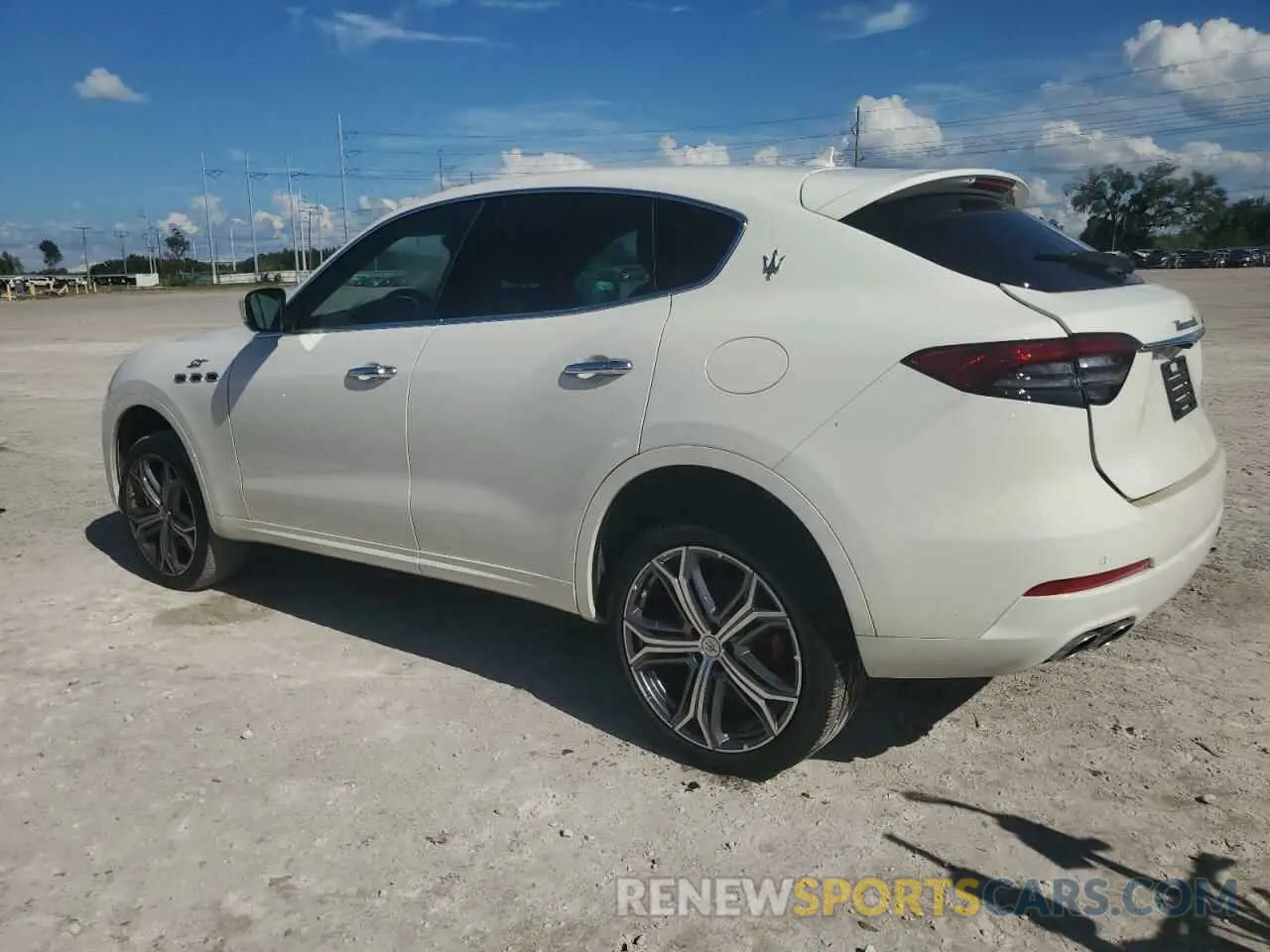 2 Photograph of a damaged car ZN661XUA4PX419715 MASERATI ALL MODELS 2023