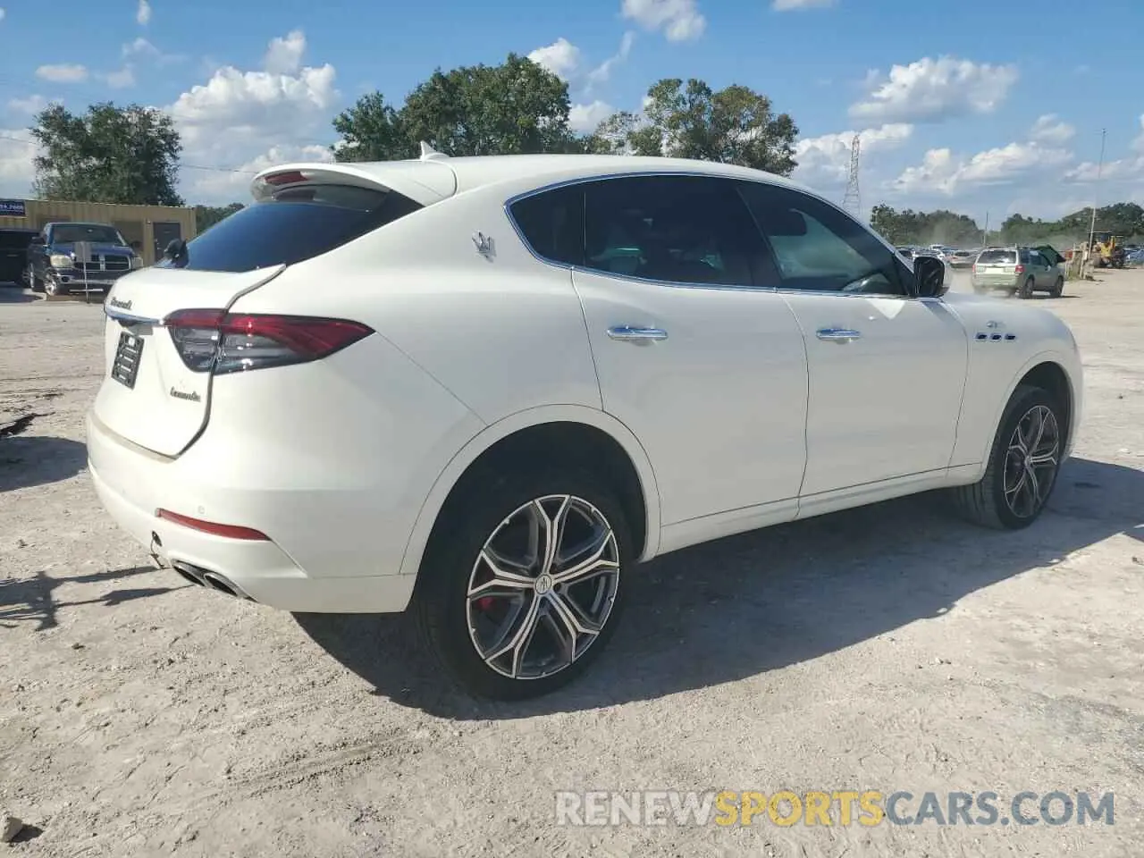 3 Photograph of a damaged car ZN661XUA4PX419715 MASERATI ALL MODELS 2023