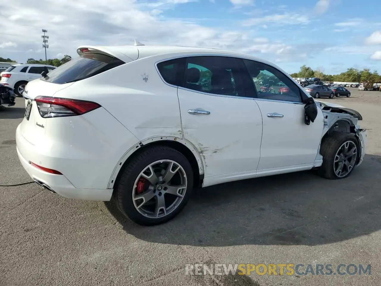 3 Photograph of a damaged car ZN661XUA6PX423569 MASERATI ALL MODELS 2023