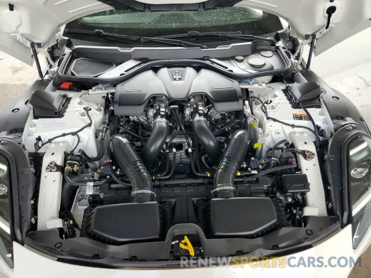 11 Photograph of a damaged car ZAMBMVBB6RX435887 MASERATI ALL MODELS 2024