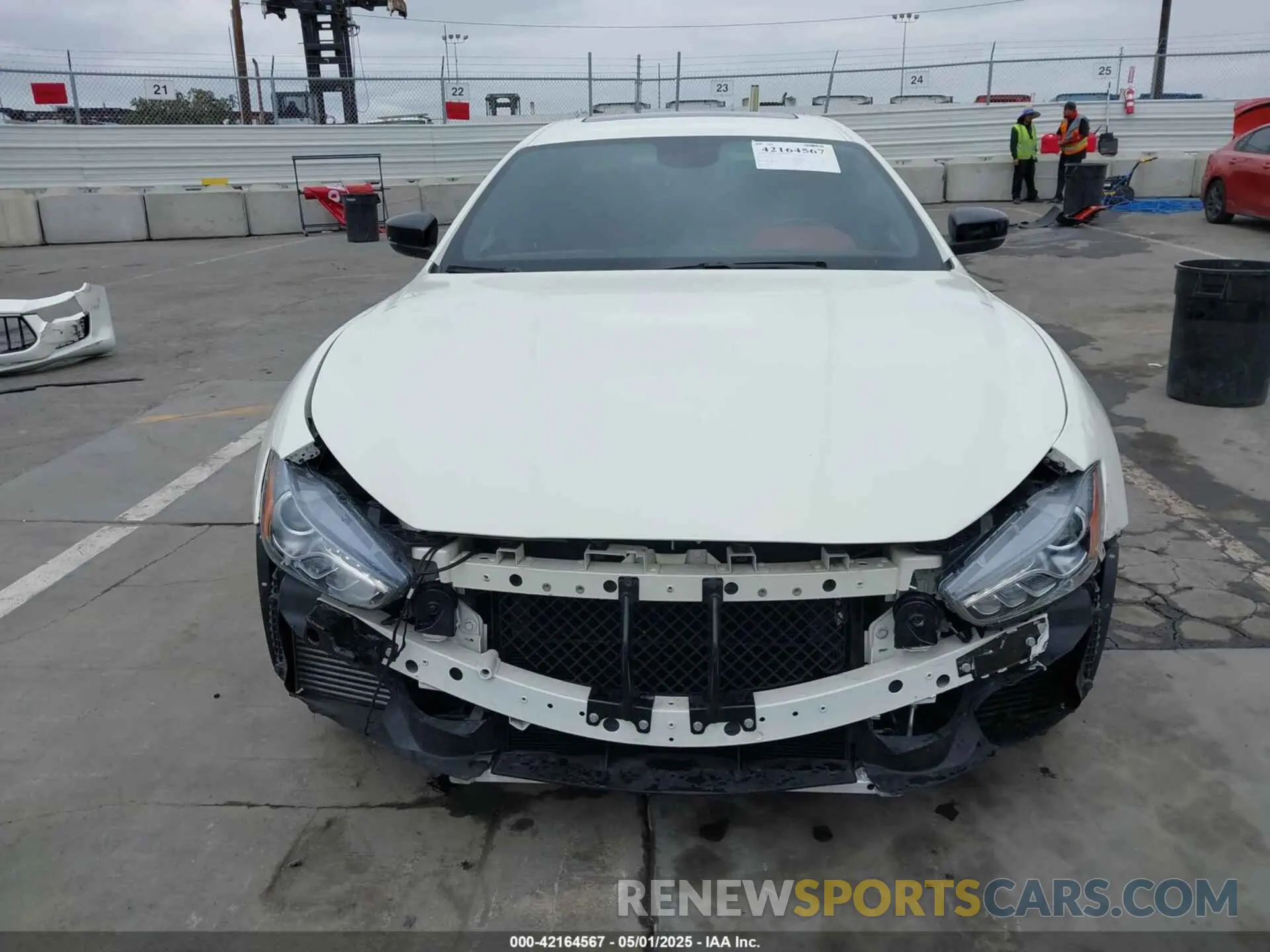 13 Photograph of a damaged car ZAM57XSA3K1334046 MASERATI GHIBLI 2019