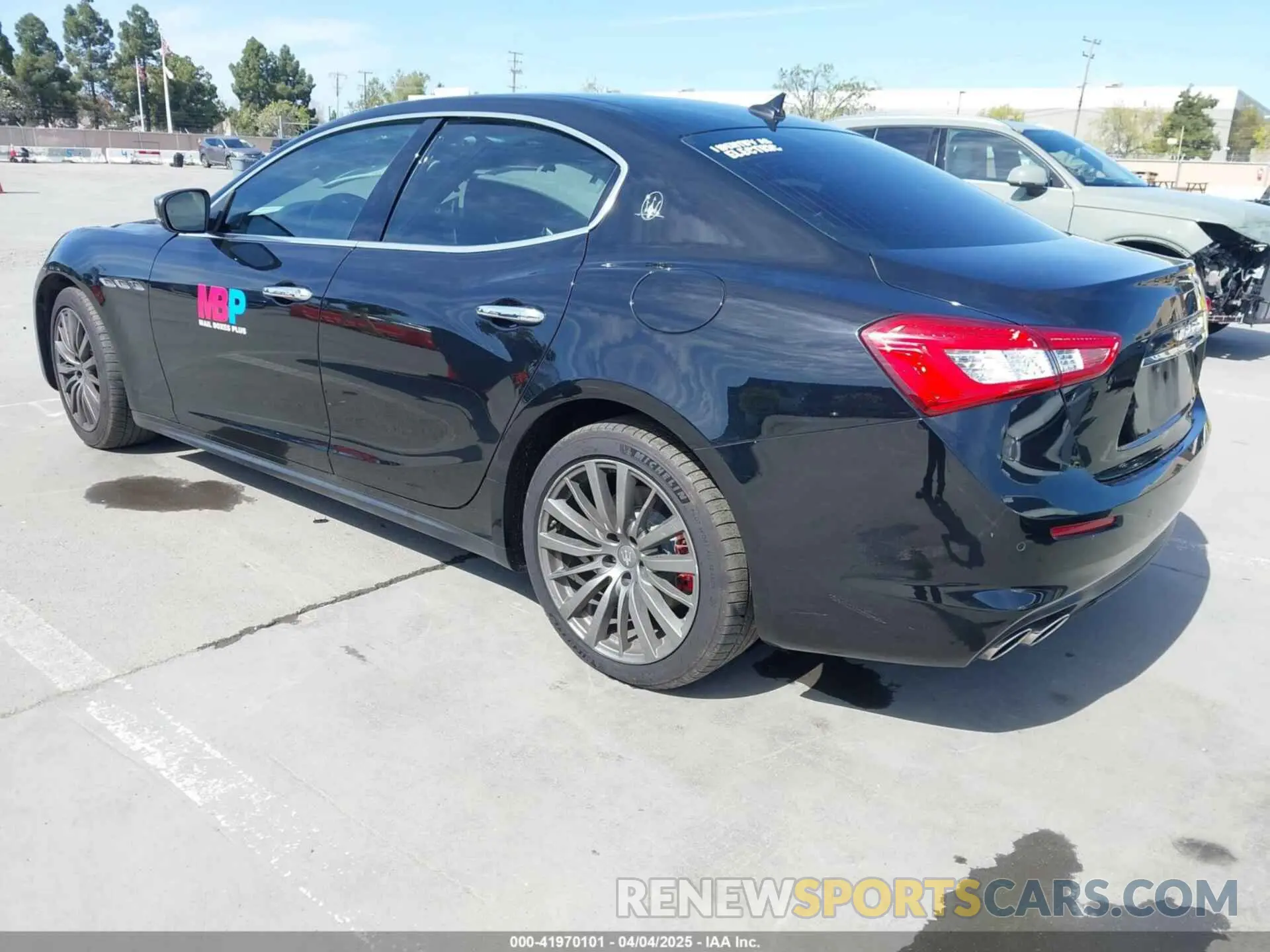 3 Photograph of a damaged car ZAM57XSA5K1328183 MASERATI GHIBLI 2019