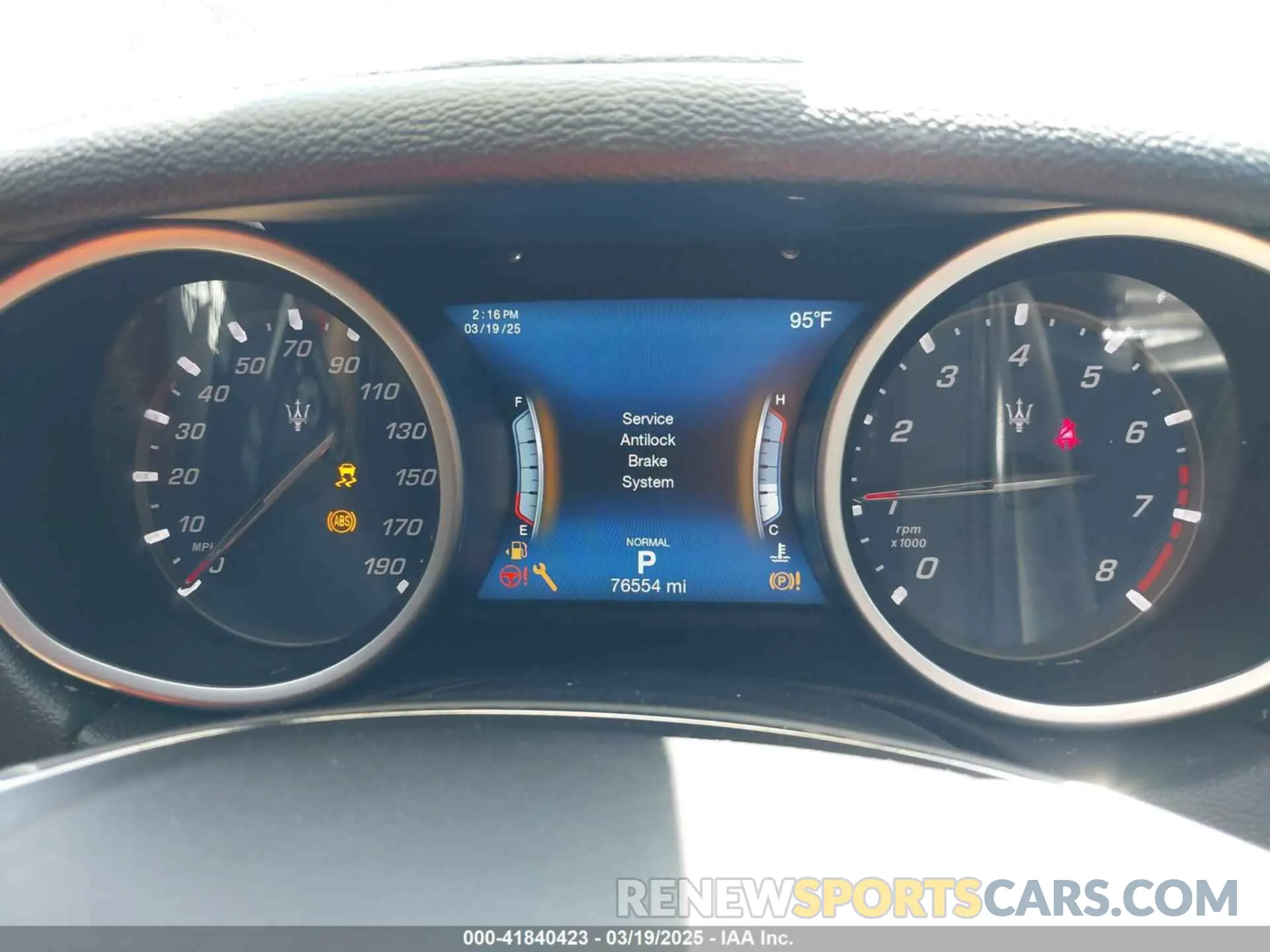 7 Photograph of a damaged car ZAM57XSA6K1322117 MASERATI GHIBLI 2019
