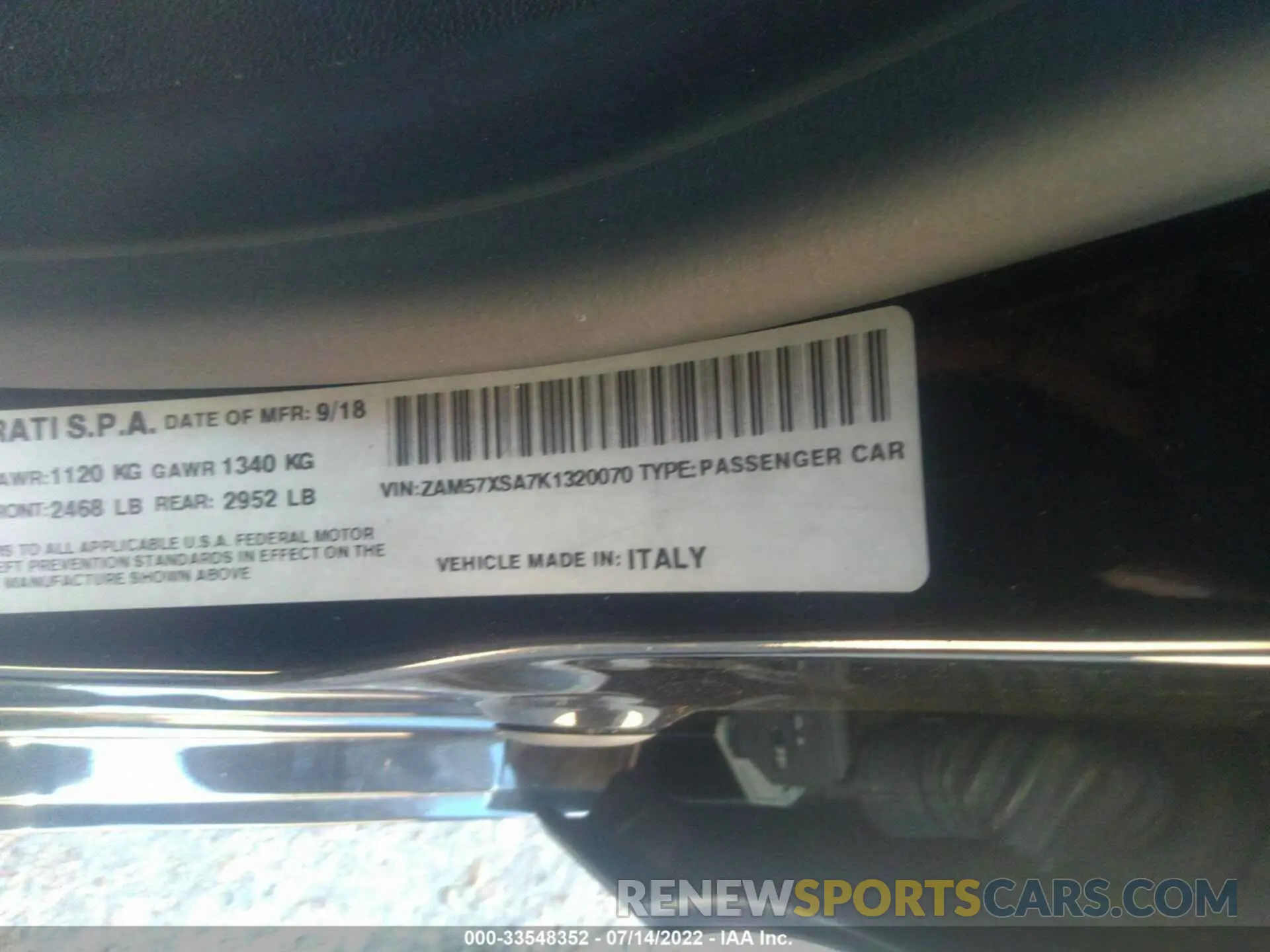 9 Photograph of a damaged car ZAM57XSA7K1320070 MASERATI GHIBLI 2019